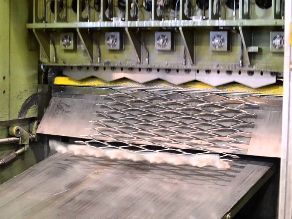 Expanded metal slit-and-stretch production line